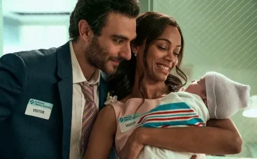 Zoe Saldaña protagoniza Desde Cero. Foto: (Netflix)