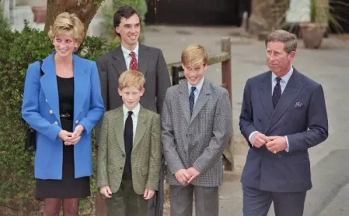 Lady Di con sus hijos y Carlos. Foto: (Getty)
