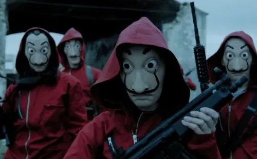 La Casa de Papel, un disfraz fácil de imitar si te gustan las series (IMDb).