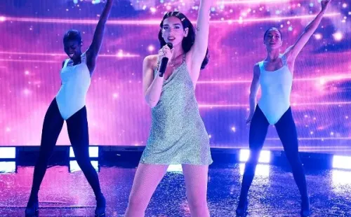 Dua Lipa en los American Music Awards (Getty).