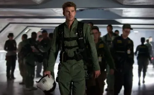 liam hemsworth los indestructibles