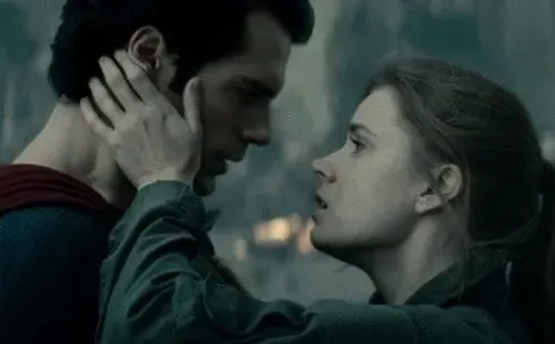 Amy Adams y Henry Cavill, figuras de Superman (IMDb).