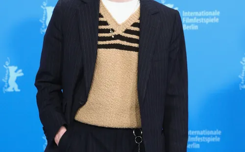 Louis Hofmann en febrero de 2022 (Getty).