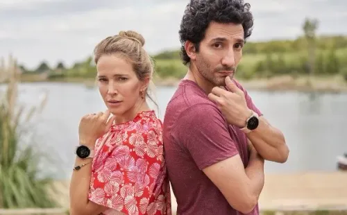 Juan Minujín y Luisana Lopilato protagonizan Matrimillas (Netflix).