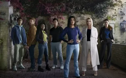 Parte del elenco de la serie. Foto: (Disney +)
