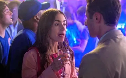 emily in paris netflix