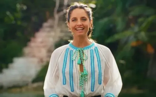 Matilde Gioli presenta el primer reality italiano de la plataforma de streaming (Netflix).