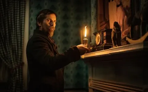 Christian Bale es Augustus Landor (Netflix).