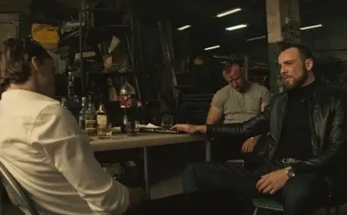 La cruda película sobre un gánster que es furor en Netflix (IMDb).