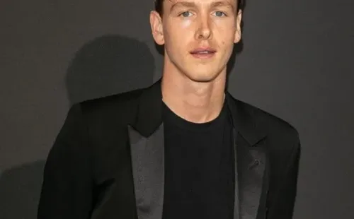 harris dickinson