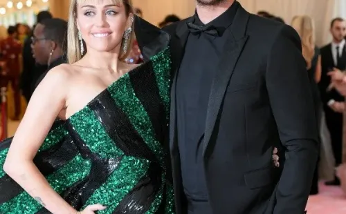 Liam Hemsworth y Miley Cyrus en 2019 (Getty).