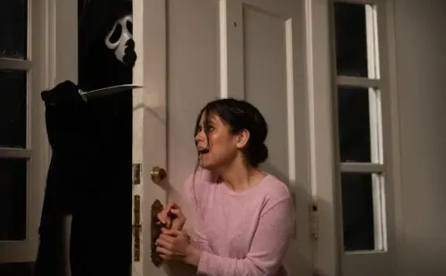 Jenna Ortega volverá a interpretar a Tara Carpenter en Scream 6 (IMDb).