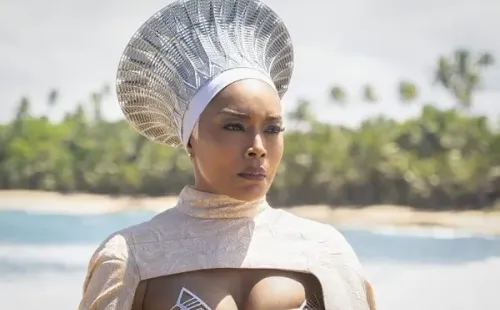 Angela Bassett