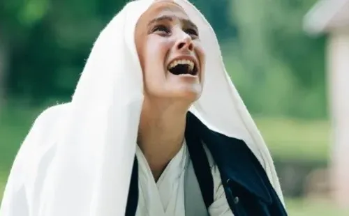 juliadebone-lascombatientes