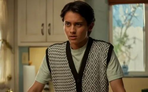 Tenzing Norgay Trainor es Cameron (Netflix).