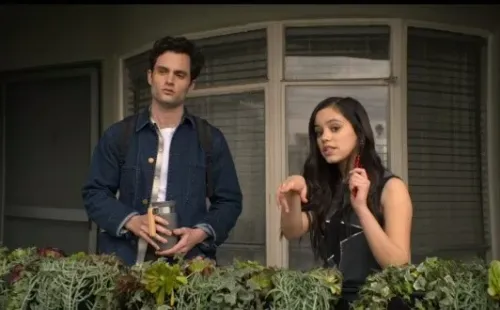Jenna Ortega interpretó a Ellie Alves en You (IMDb).