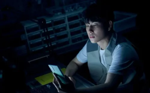 Identidad Desbloqueada, el thriller coreano que debes ver en streaming (Netflix).