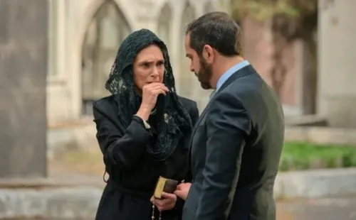 Ofelia y Flavio Medina en Tríada. Foto: (Netflix)