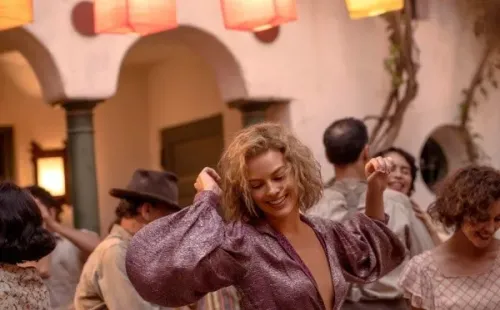 Margot Robbie, protagonista de Babylon (IMDb).