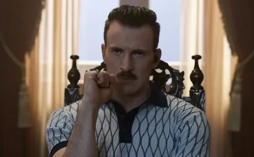 Chris Evans en The Gray Man (IMDb).