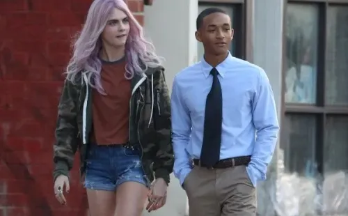 Jaden Smith y Cara Delevingne protagonizaron Life in a Year (IMDb).