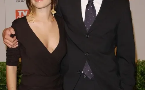 Rachel Bilson y Adam Brody en 2003 (Getty).