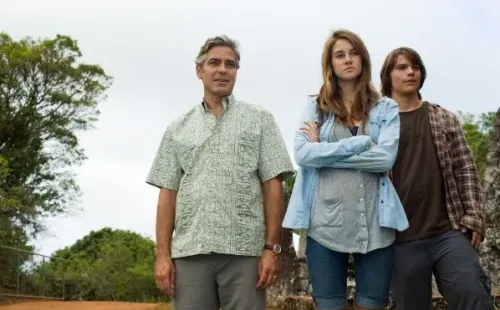 George Clooney protagonizó Los Descendientes (IMDb).