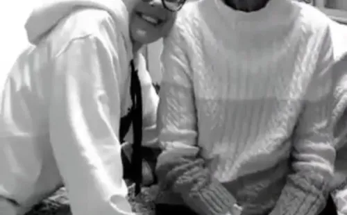 Millie Bobby Brown con su abuela Ruth (Instagram @milliebobbybrown).