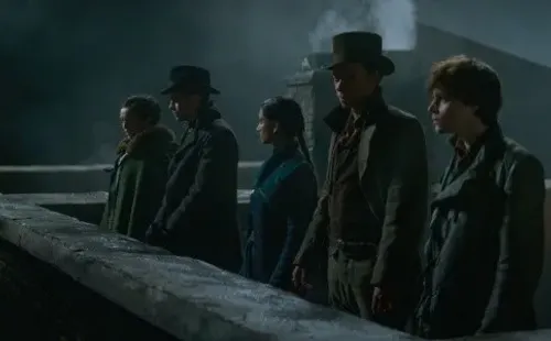 Jack Wolfe interpreta a Wylan Hendricks en Sombra y Hueso (Netflix).