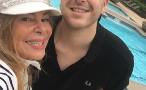 Aless Lequio Jr y Ana Obregon. Foto: (Instagram)