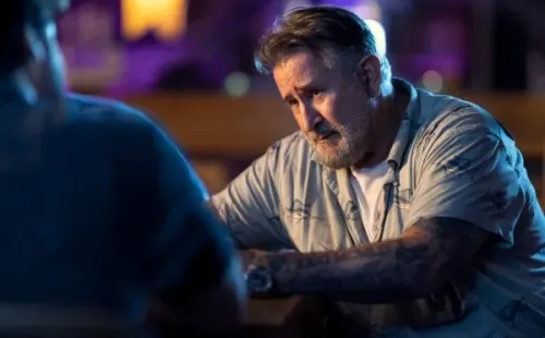 Anthony Lapaglia es Sonny Valentine (Netflix).