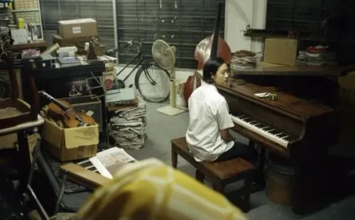 Chutimon Chuengcharoensukying protagonizó otra película disponible en Netflix (IMDb).