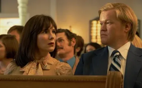 Jesse Plemons protagoniza Love & Death (HBO Max).