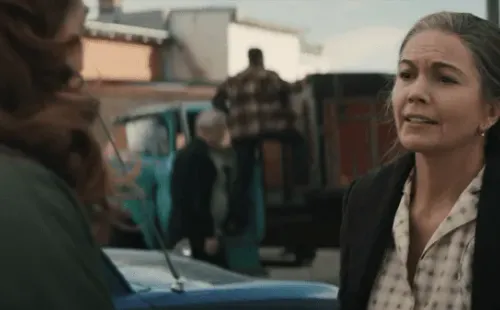 Diane Lane y Kevin Costner protagonizan Déjalo ir (IMDb).