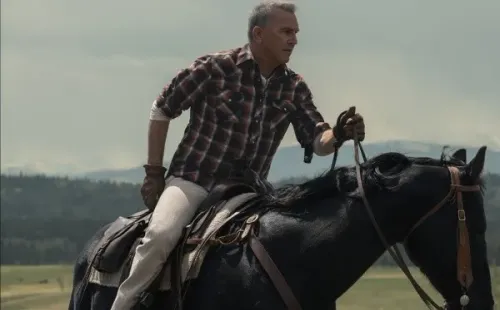 Kevin Costner es George Blackledge (Netflix).