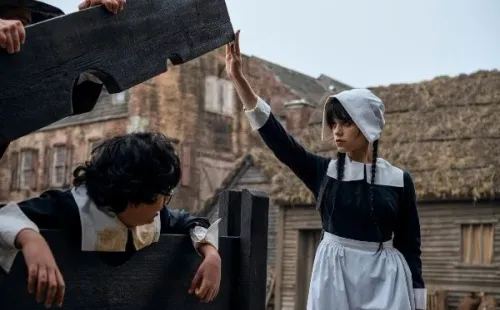 El episodio 3 de Merlina (Netflix).