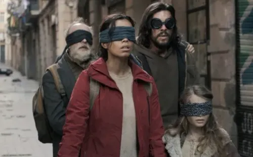 Primer vistazo a Bird Box Barcelona (Netflix).