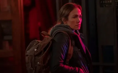 Jennifer Lopez es La Madre (Netflix).