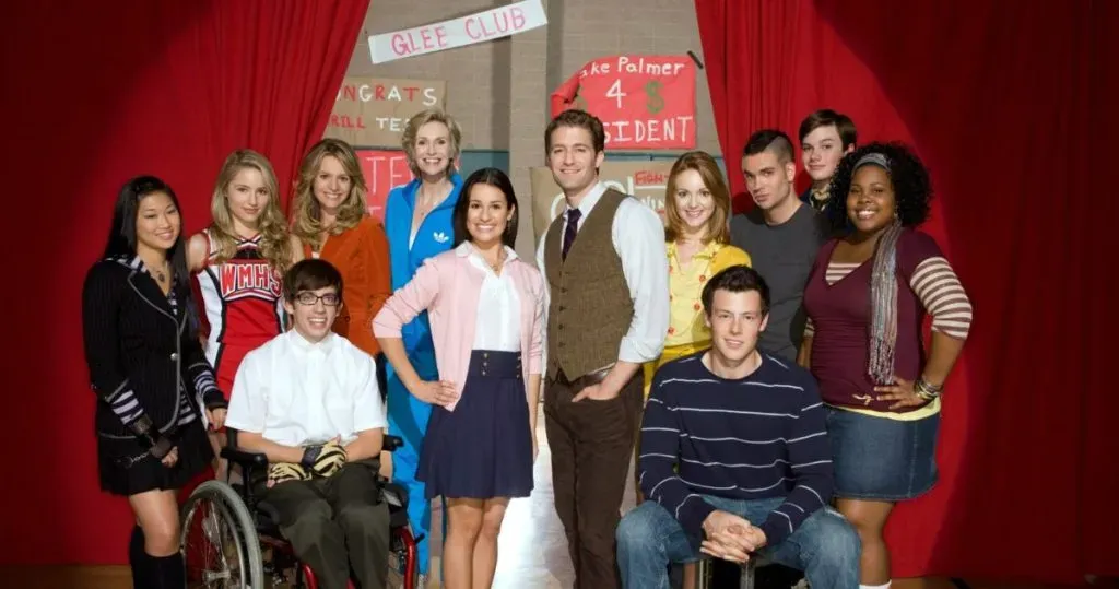 Elenco principal de la serie Glee. (FOX)