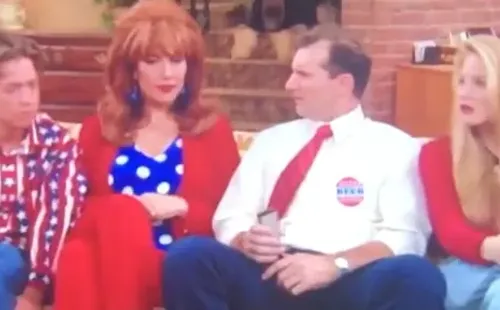 Married… with children es una de las más ácidas e irreverentes series sobre familias que han existido. Imagen: @marriedwithchildren.show.