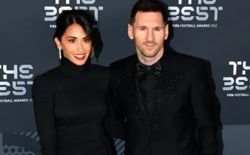 Antonella, como siempre, acompañando a Leo Messi en cada una de sus premiaciones (Getty Images)
