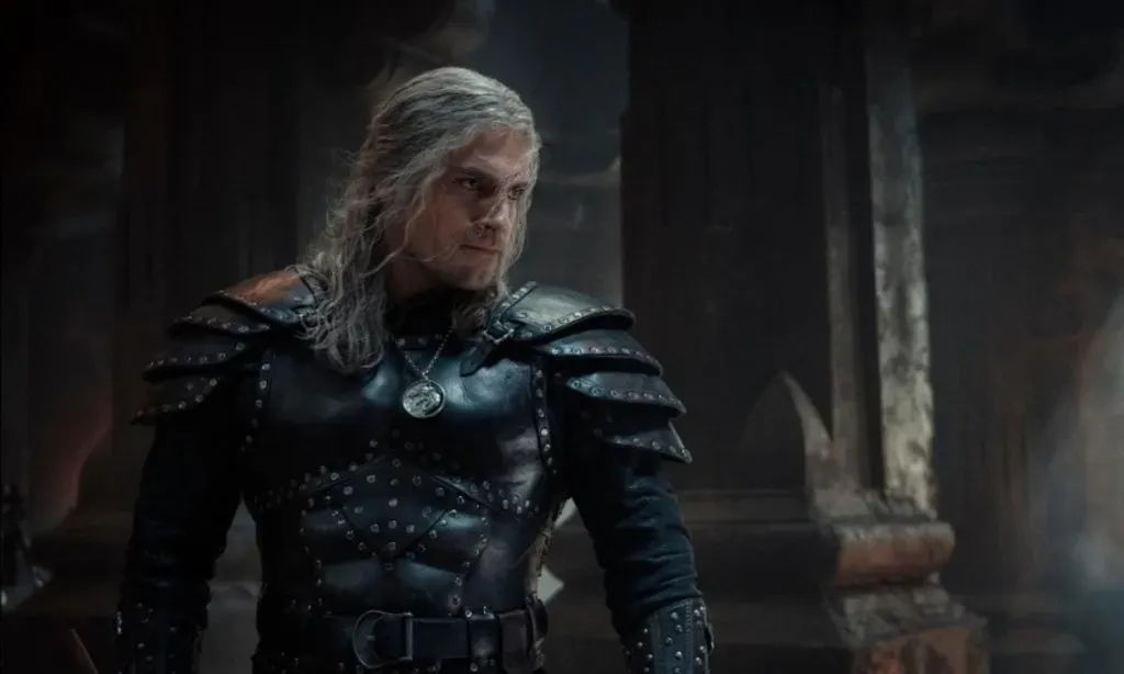 Henry Cavill como Geralt de Rivia. (IMDb)