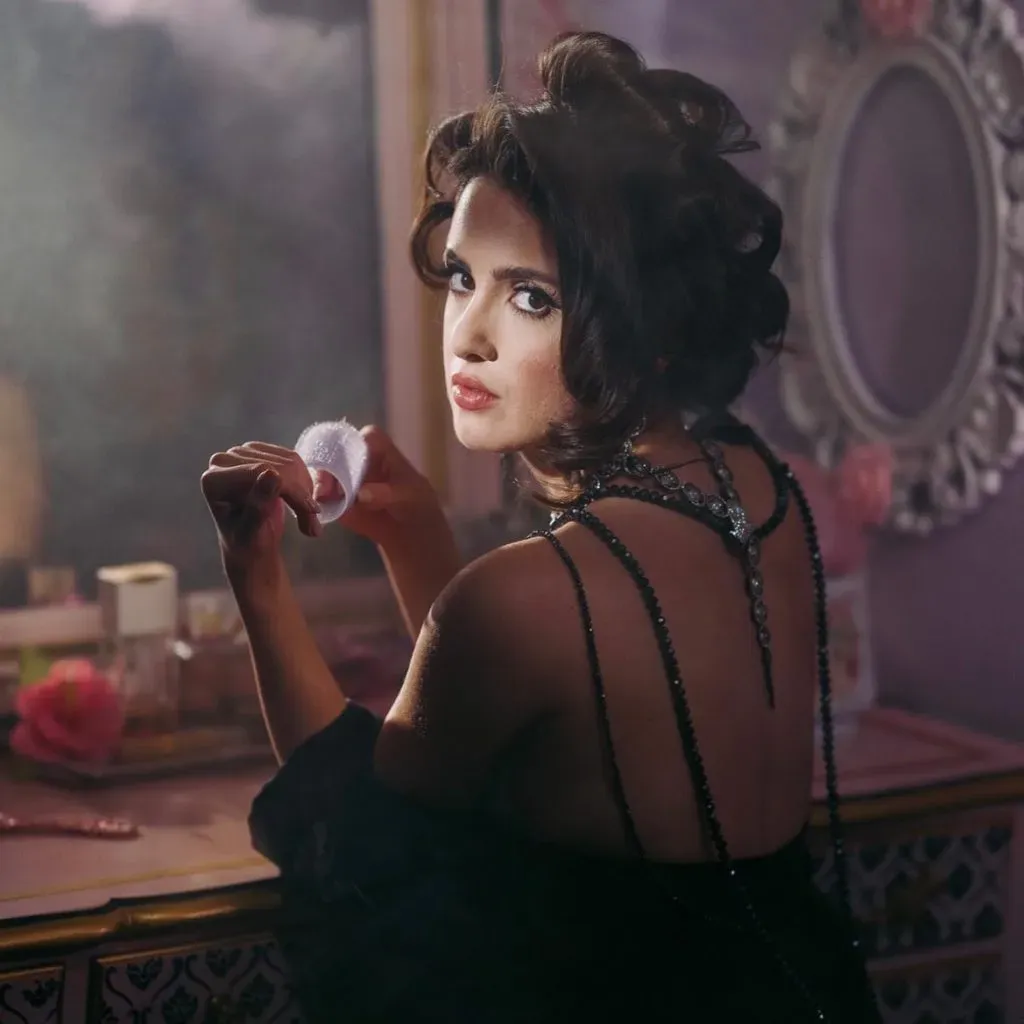 Laura Marano