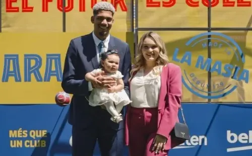La familia Araújo viviendo un buen momento en Barcelona.