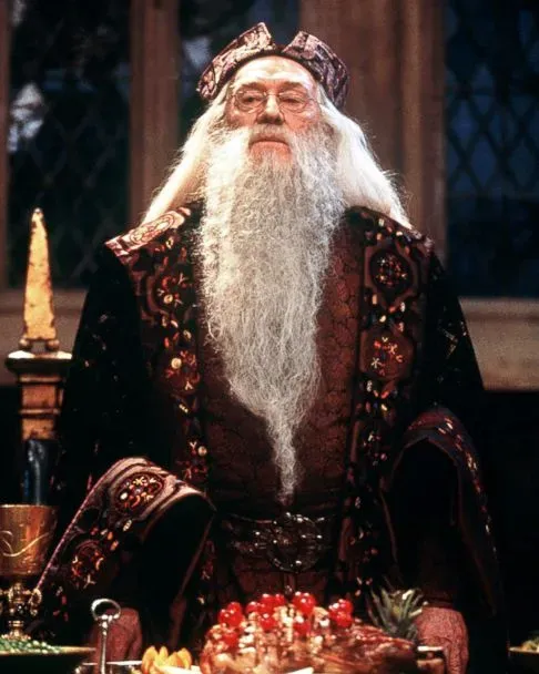 Richard Harris, el Dumbledore original. (IMDb)