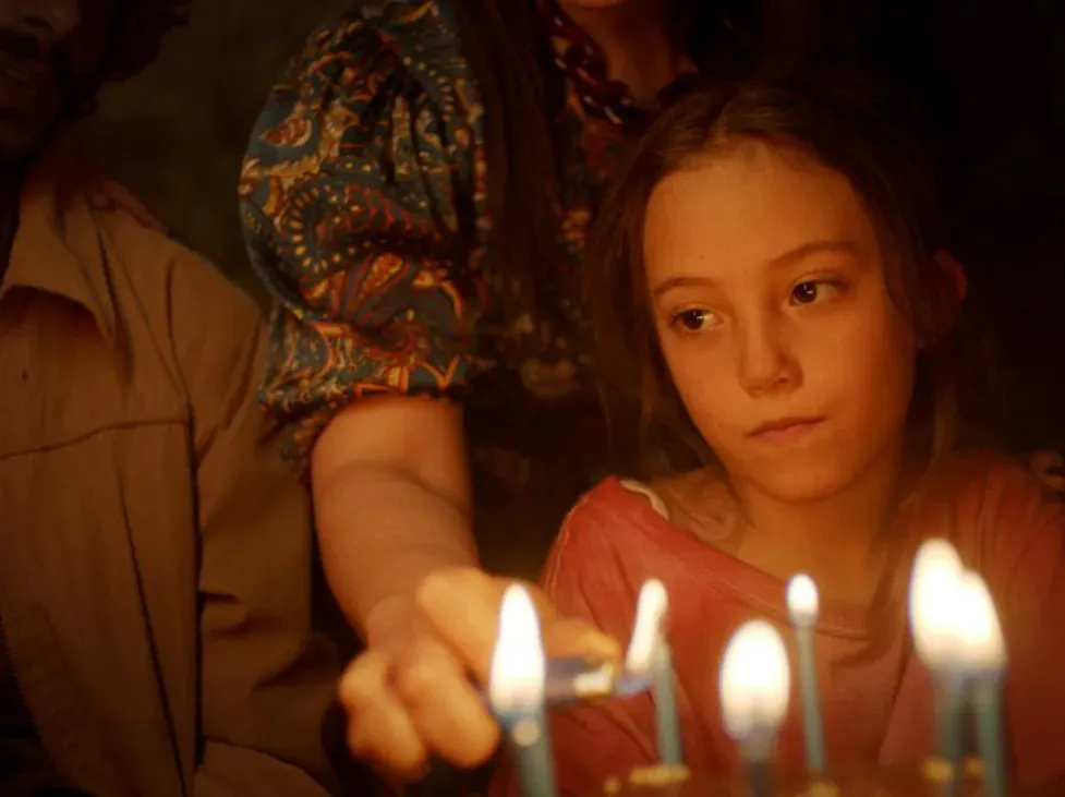 Montserrat Marañón nos cuenta si es difícil trabajar con la niñez en el cine, luego de su experiencia en Tótem. Imagen: Cortesía.