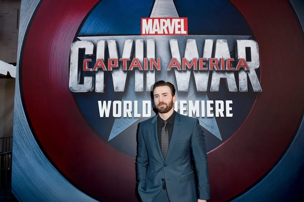 El actor Chris Evans es otro de los que lograron cambiar exitosamente de un personaje de comics a otro, yendo de interpretar a la Antorcha Humana, al Capitán América. Imagen: Getty Images.