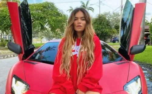 La cantante colombiana es una fanática de los autos de lujo (Instagram)