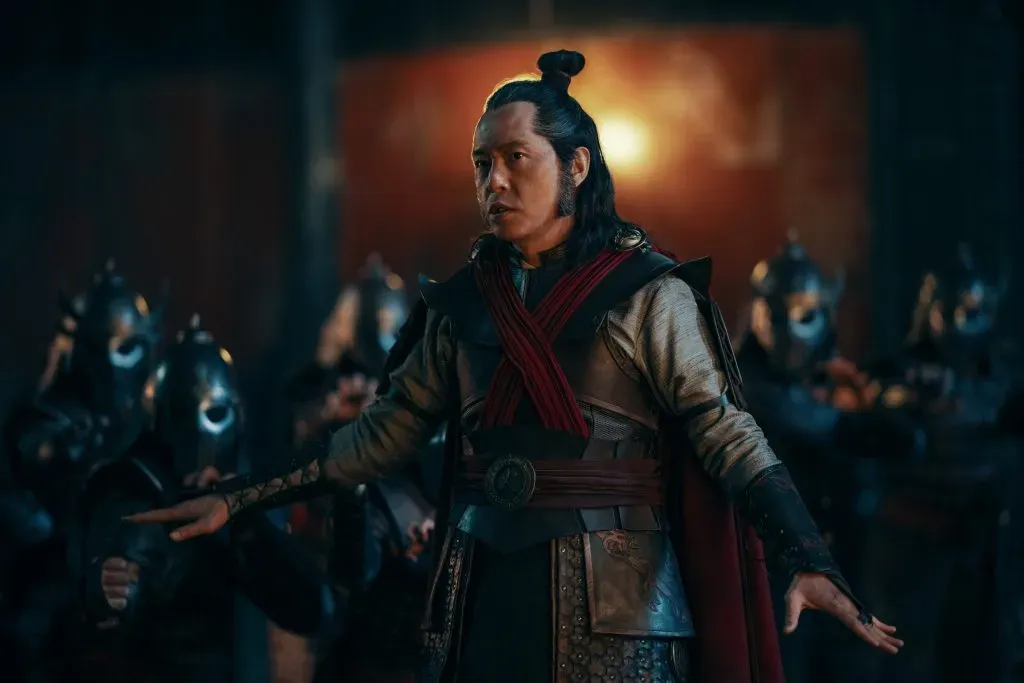 Ken Leung como Zhao.
