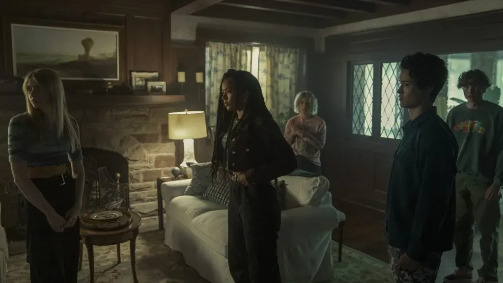 Maddie Phillips (Cate Dunlap), Jaz Sinclair (Marie Moreau), Lizze Broadway (Emma Meyer), Derek Luh (Jordan Li), Asa Germann (Sam)
